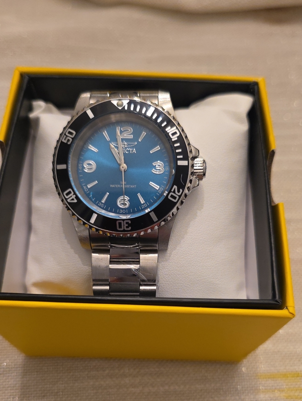 193. Invicta Blue Pro Diver Dial Silver Bracelet Dive Watch with Black Bezel